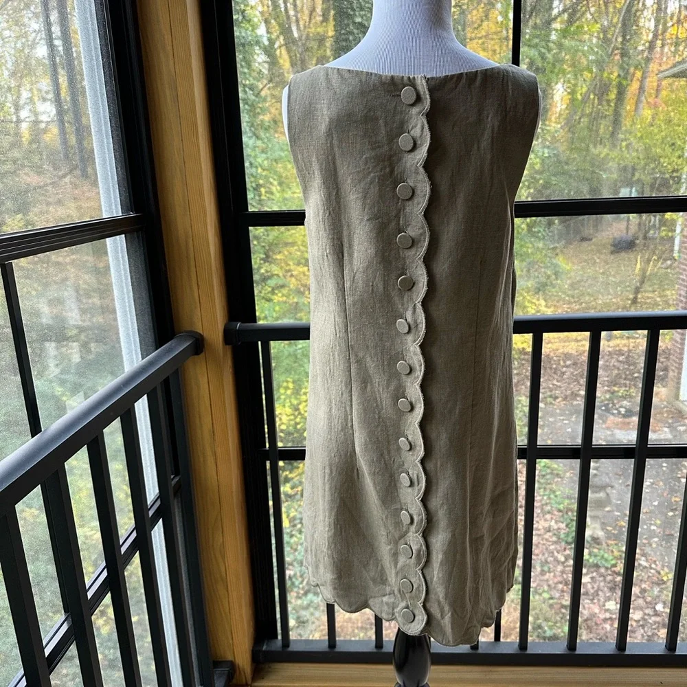 Feminine Minimalist Linen Scalloped Button-Back Neutral Tan Khaki Shift Dress~XS